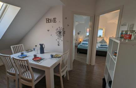 Helle Wohnung mit zwei Schlafzimmern - Foto 1