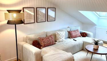 2-Zimmer Apartment - Zentral über den Dächern von Aschaffenburg - 5 min vom HBF - Gegenüber City Galerie - Foto 1