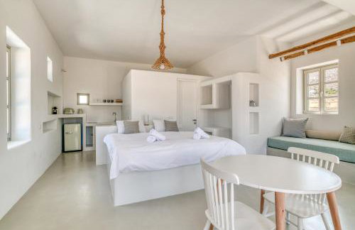 Lil Paros Luxury suites - Photo 41