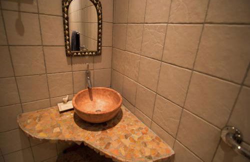 Old wine storehouse with terrace and garden - Foto 23