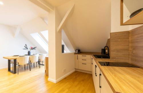 Modern Kudamm Luxury Home with 2 kitches - Foto 23