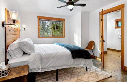 Sisters Basecamp - Meredith Lodging - Foto 22