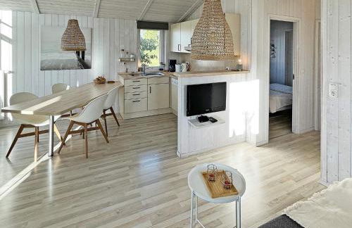 4 person holiday home in GROEMITZ - Photo 5
