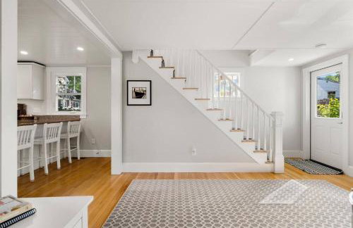 Dog Friendly 2BR Home Walk to Beach+Bearskin Neck - Foto 21