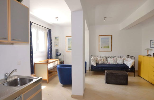 Villa in Finikounta Near Sandy Beach - Photo 3