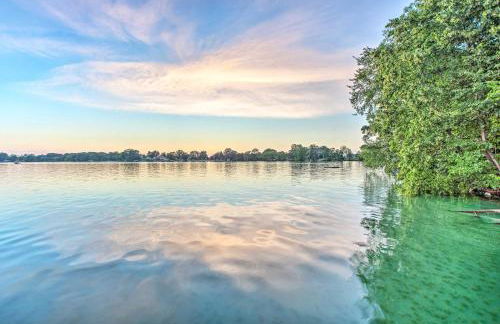 Cedar Lake Retreat with Boathouse and Dock! - Foto 41