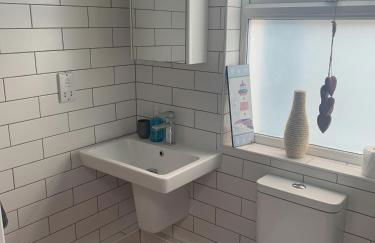 Perfect base for 8, pets allowed - Photo 17