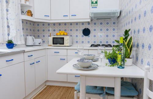 Hillside Studio with Sea View & Fibre Internet - Foto 14