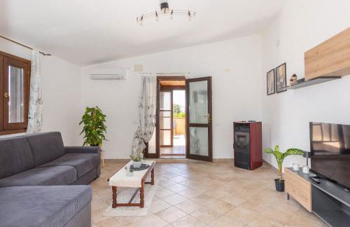 Long Green House - Photo 23