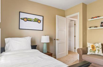 Point Loma Home w Putting Green Firepit Game Room Beach Access Zola Street by AvantStay - Foto 26