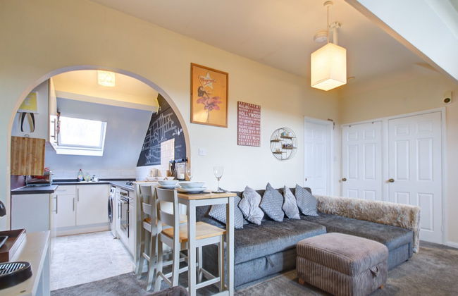 Entire Artistic Open-plan Top Floor Apartment - Foto 19