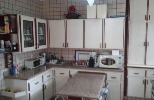 Chácara Linda e Aconchegante com 300mega Internet, Quadra Beach Tennis e Mesa de Sinuca - Foto 2