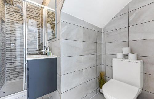 Comfy and Contemporary One Bedroom Flat - Photo 21