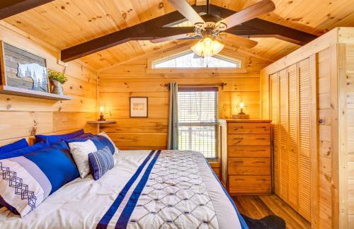 Waterfront Seneca Cabin about 4 Mi to Boat Launch! - Foto 13