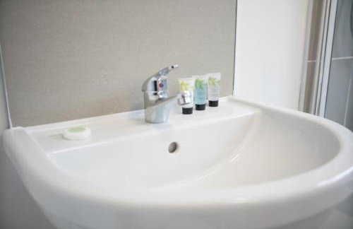 Sleek Gem Home in Houghton le Spring, Sleeps 5 - Photo 33