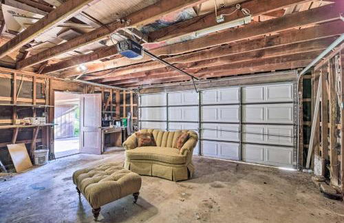 Spacious Seabrook Home with Patio 1 Mi to Beach! - Foto 40