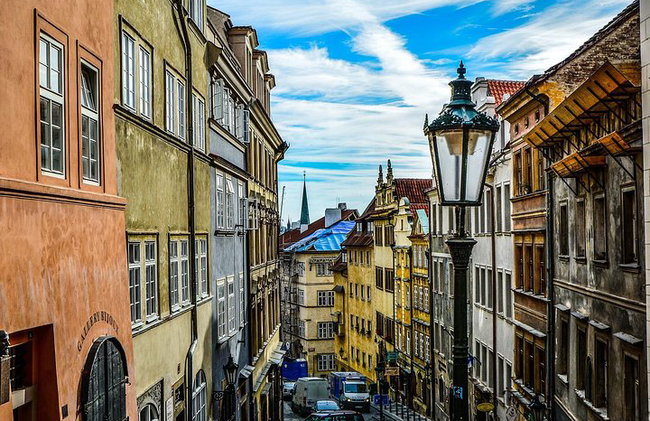 Traslado privado puerta a puerta de Frankfurt a Praga con 2h para hacer turismo - Foto 8