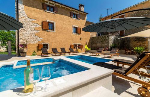 Villa Sagri - heated pool - Photo 7