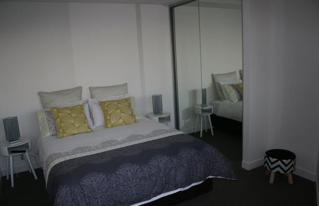 Apartment on King Street - Photo 4