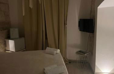 La Fiumara - Room with Bathroom - Photo 5