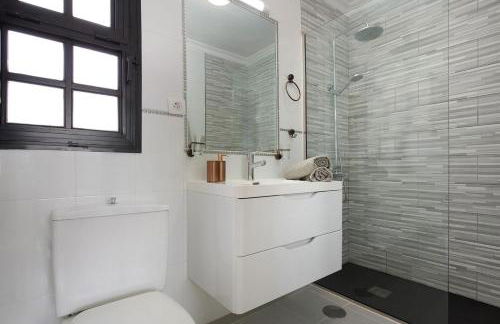 Apartamento Vista Piscina o Terraza, Wifi GRATIS - Photo 18