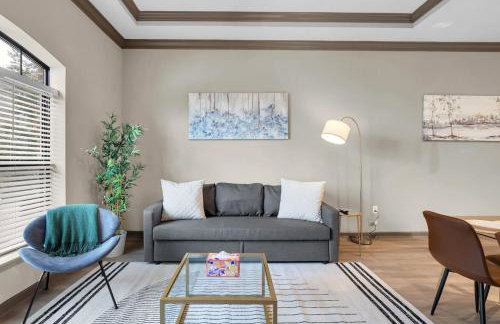 Cozy 1BR- Pool,Gym,Pkng,Near BOK Ctr&Arts Dstrct - Photo 59