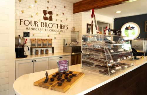 Heaven on Earth! 2 BDR Fontana Flat, Walk to Lake - Foto 68