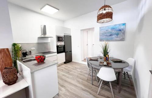 Casa Moderna con Garaje en Rota, cerca de Playa - Photo 17