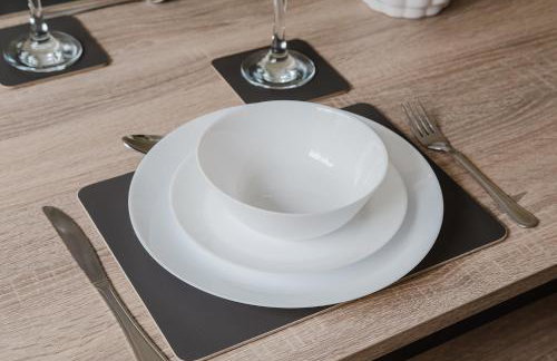 Modern and Stylish Home away from Home - Foto 34