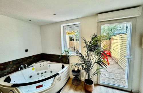 Piscine, Sauna & Balnéo au cœur de Rouen - Foto 9