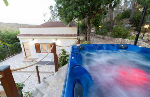 SILOM HOUSE - Photo 20