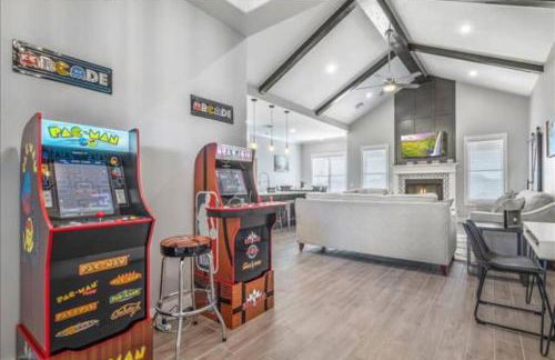 Just Like Home #6: Norman: It's Game Time (campus) - Foto 16