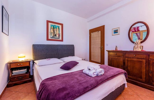 Villa Belezza Sleeps 8 With Pool - Foto 3