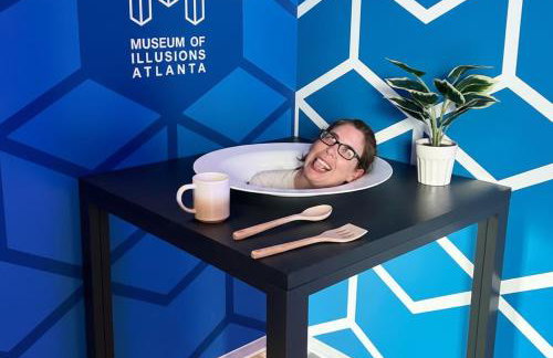 King Bed! Soaking tub! Fenced Yard w Screen Patio - Foto 56