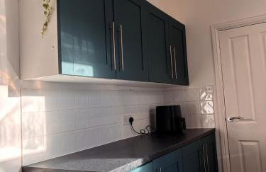 Harbourside 1 bed flat with sofa bed 30 secs from the sea - Foto 15