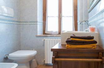 Casa ridente nella valle del Menotre con giardino - Photo 29