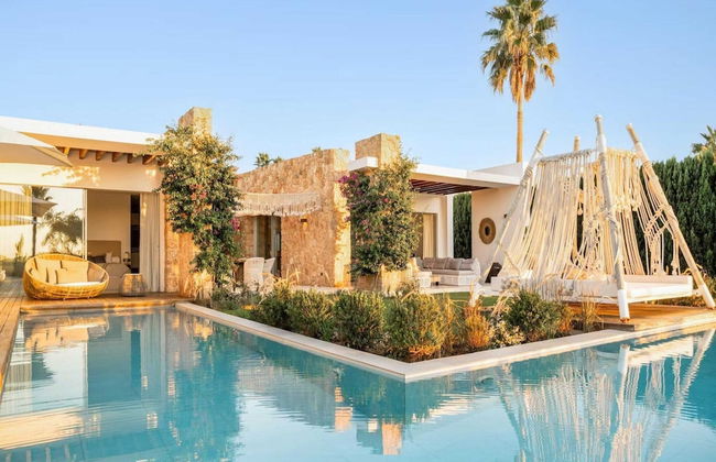 Holiday Home With Pool Area - Photo 20