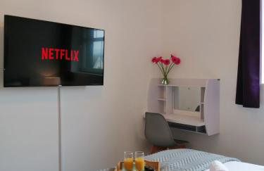 Seaforth House Apartment - Photo 13