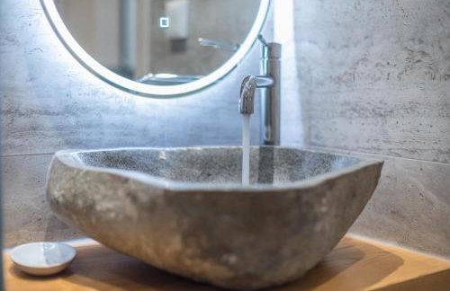 Newly Renovated Escape/Psychiko - Photo 10