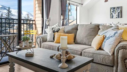 Cozy PC Condo - Top Floor Studio - Foto 4