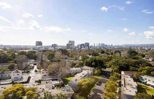 Luxury 2 Bedroom 2 Bathroom Residence Great View - Photo 16