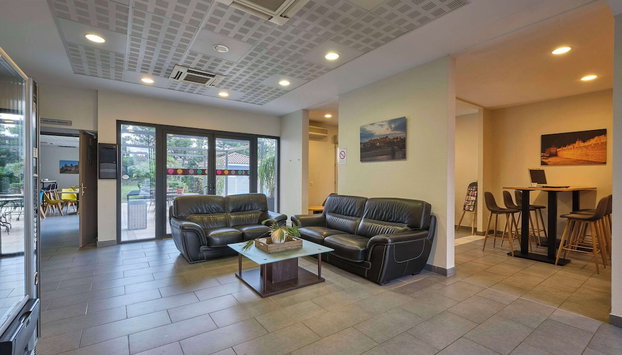 Comfort Aparthotel Carcassonne - Foto 3, Lobby