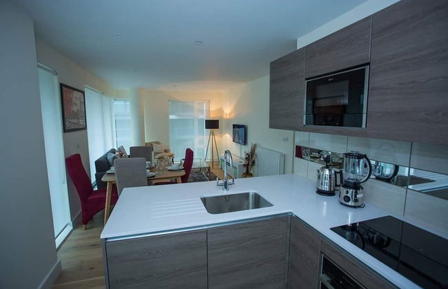 PREMIUM WOOLWICH 2 BED APARTMENT - Photo 8