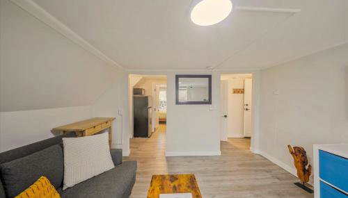 Chic, Cozy & New Prime location with AC, Street Parking #4 - Foto 4