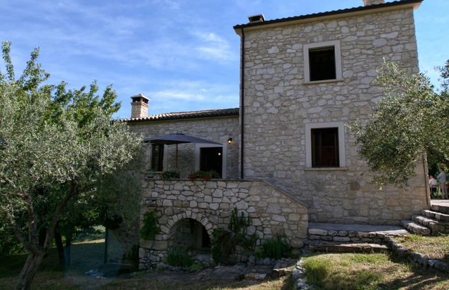 Cozy Cottage in Abbateggio With Garden - Foto 1