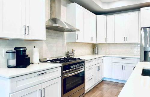 Upscale 3BDR Penthouse with Rooftop TV and Stunning Capitol and Monument Views Near Popular H Street Corridor Parking Included Free Cancellation - Foto 5