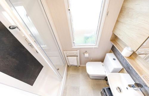 2Bed Whitley Bay Home - Free Parking, Close to beach & St Mary's Lighthouse - Photo 59