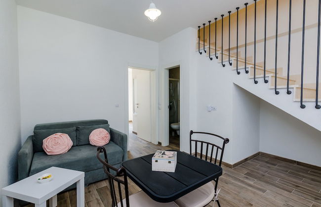 Apartments Life - Photo 57