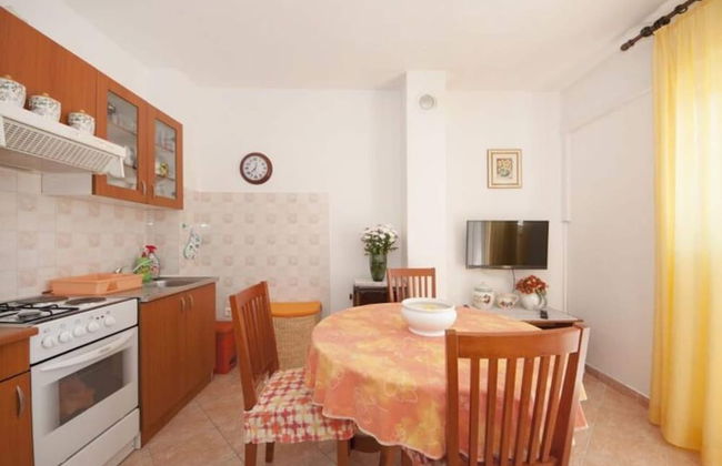 Apartments Mira - One Bedroom Apartment With Balcony - Photo 1