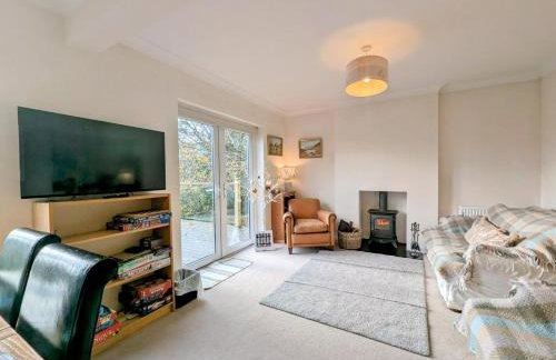 3 Bed in Keswick oc-90266 - Photo 2